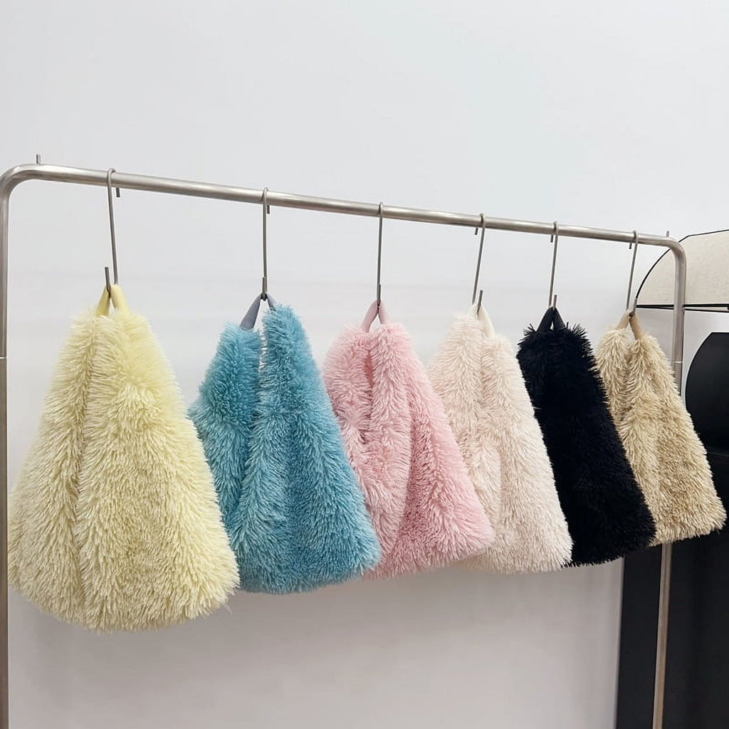 Winter Soft Plush Women's Shoulder Bags Faux Lamb Wool female Underarm Bag Large Capacity Ladies Fluffy Travel Tote Handbags